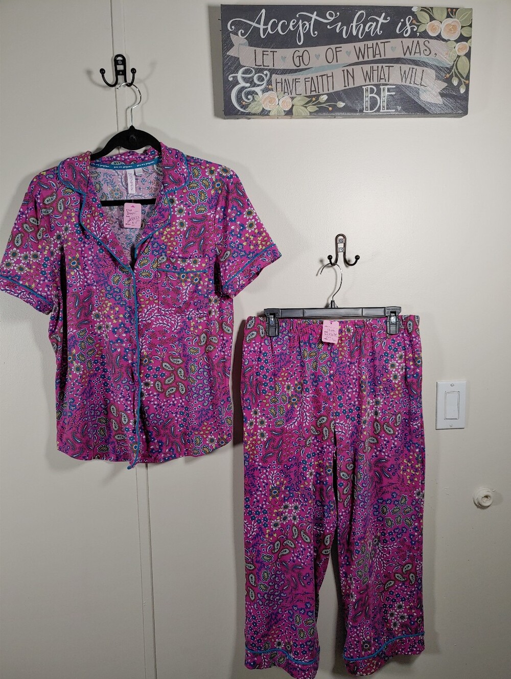 Gorgeous Joyspun Medium 8/10 Pink Floral Paisley short sleeve Pajama Set